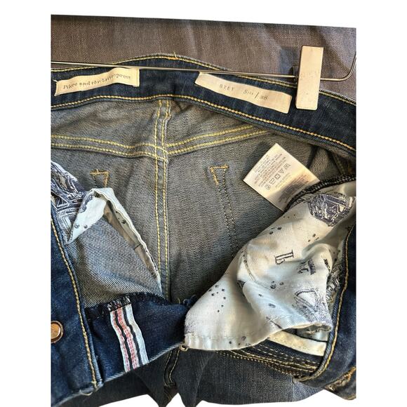 Anthropologie Pilcro Stet Mid Rise Crop Ankle Slit Medium Wash Jeans Size 28 - Picture 9 of 12